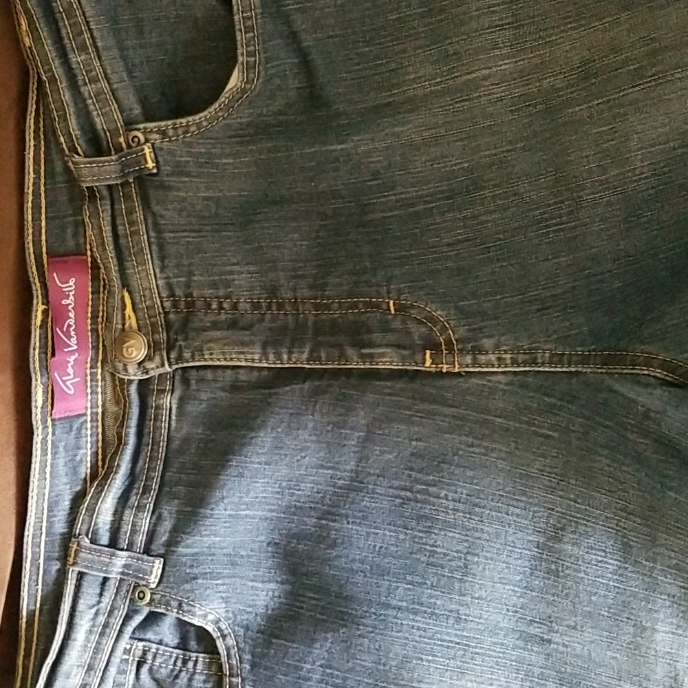 Gloria Vanderbilt jeans